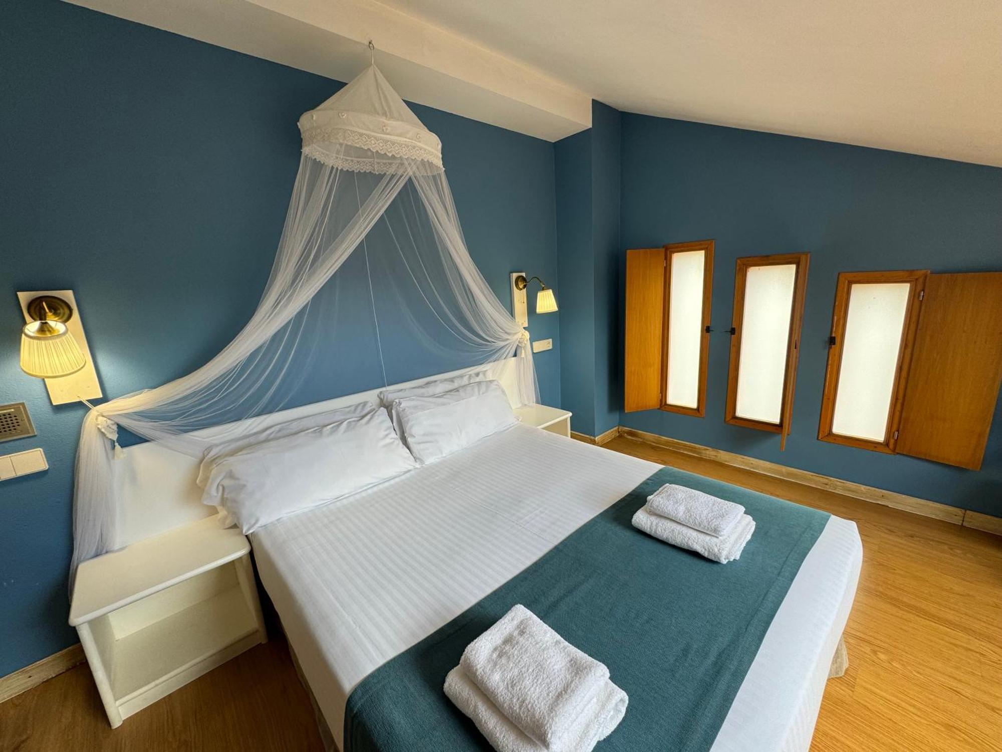 Hotel Jakue Puente la Reina Dış mekan fotoğraf