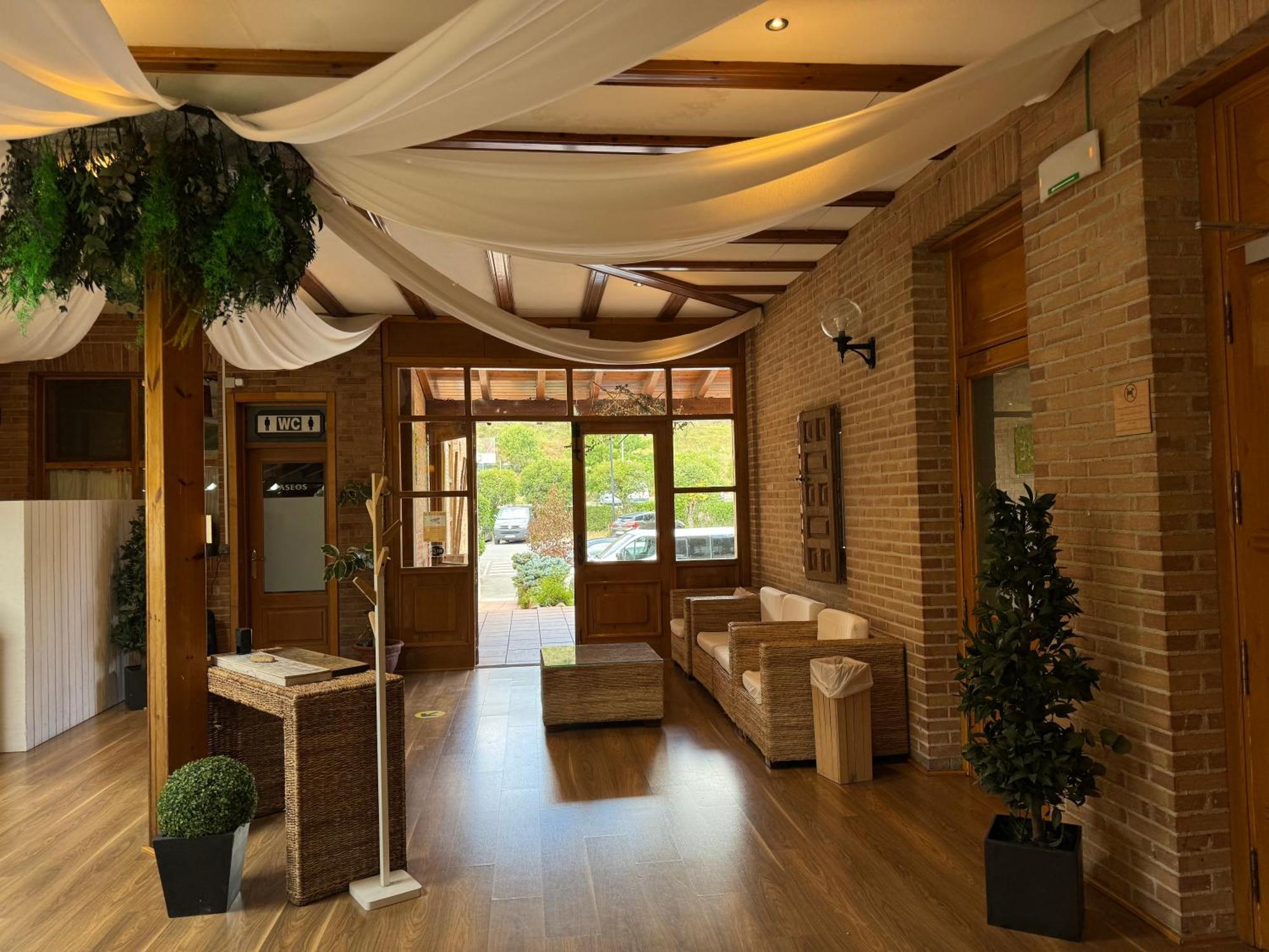 Hotel Jakue Puente la Reina Dış mekan fotoğraf