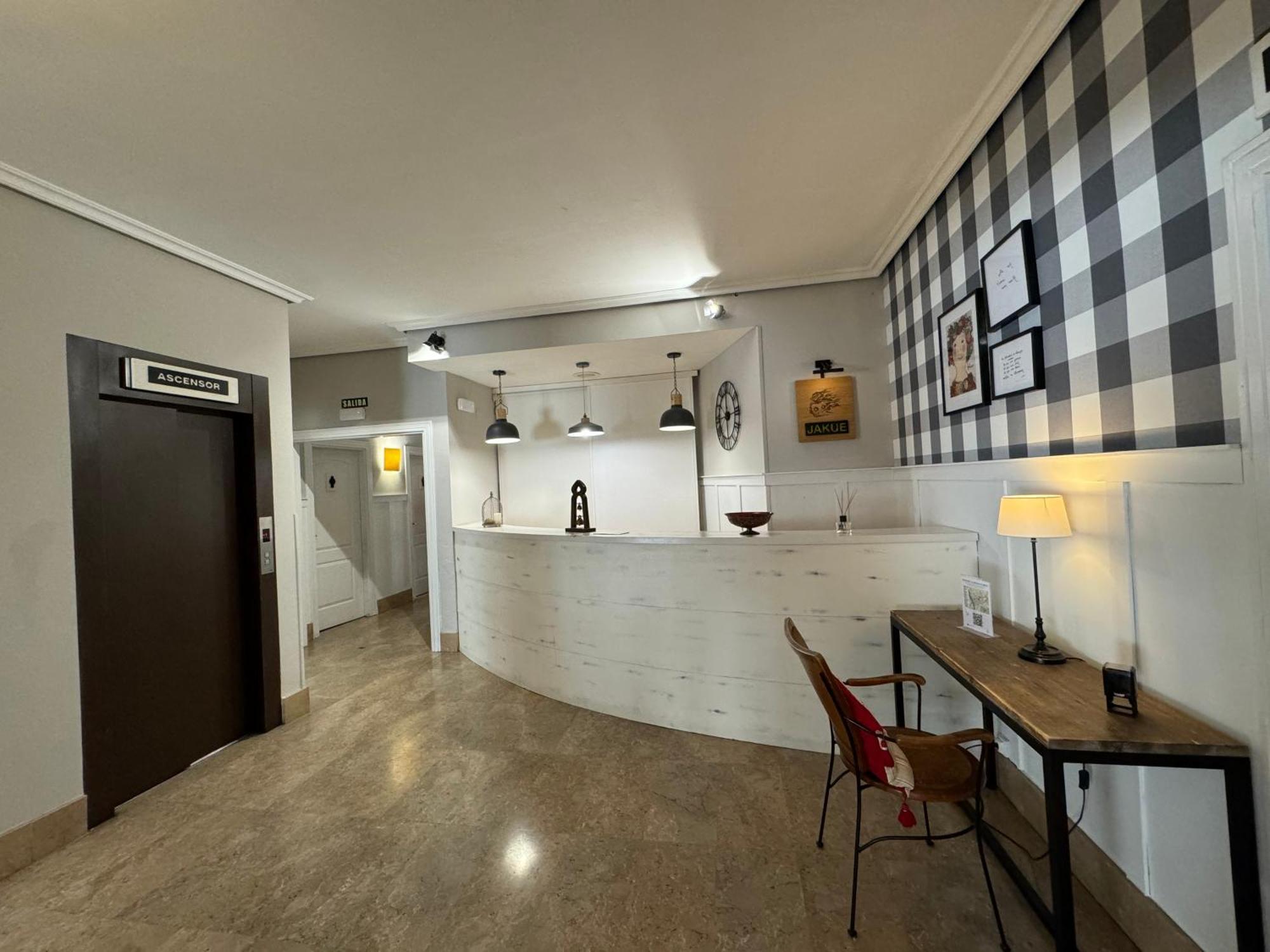 Hotel Jakue Puente la Reina Dış mekan fotoğraf