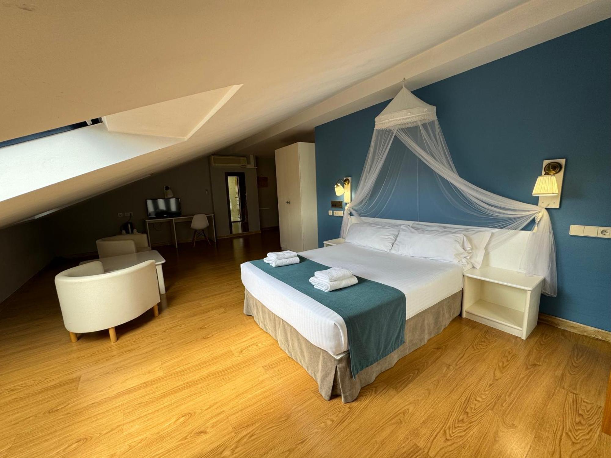 Hotel Jakue Puente la Reina Dış mekan fotoğraf